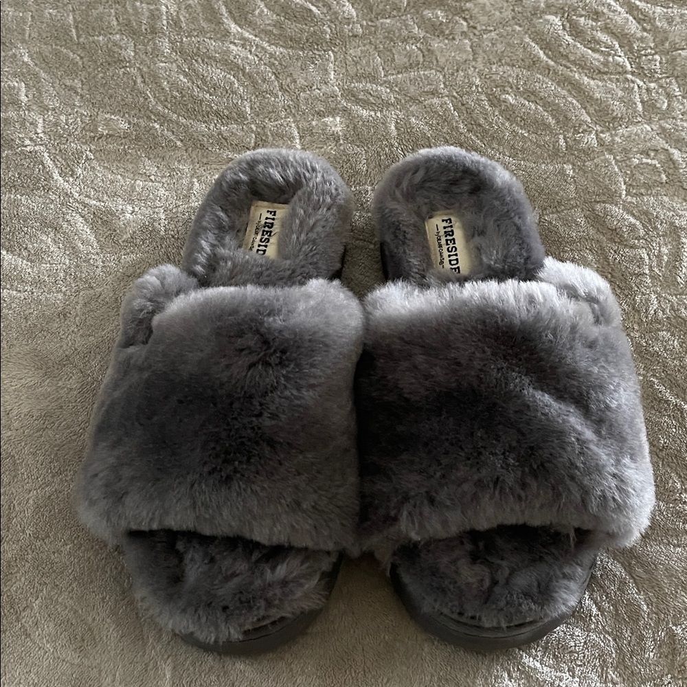 Sheepskin Slide Slippers in Gray - Women's Cozy Sheep Fur Slides